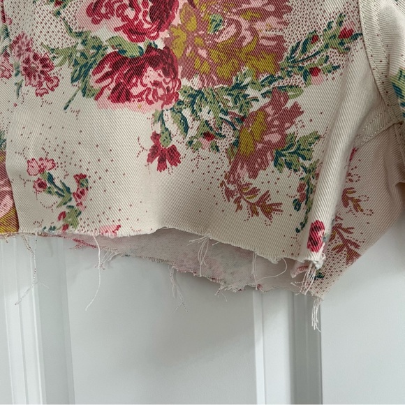 BDG Urban Outfitters Floral High Waisted Shorts - Picture 4 of 12